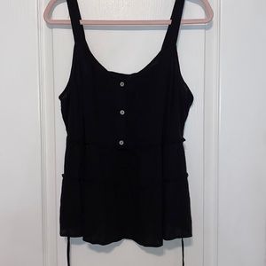 NWT- BLK RUFFLE TOP